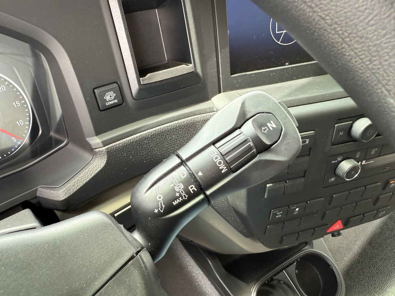 MAN TGL 12.250 4x2 BL CH TGL 12.250 4x2 BL CH, 6-Zylinder - Kabiinišassiiga veoauto: pilt 4 MAN TGL 12.250 4x2 BL CH TGL 12.250 4x2 BL CH, 6-Zylinder - Kabiinišassiiga veoauto: pilt 4