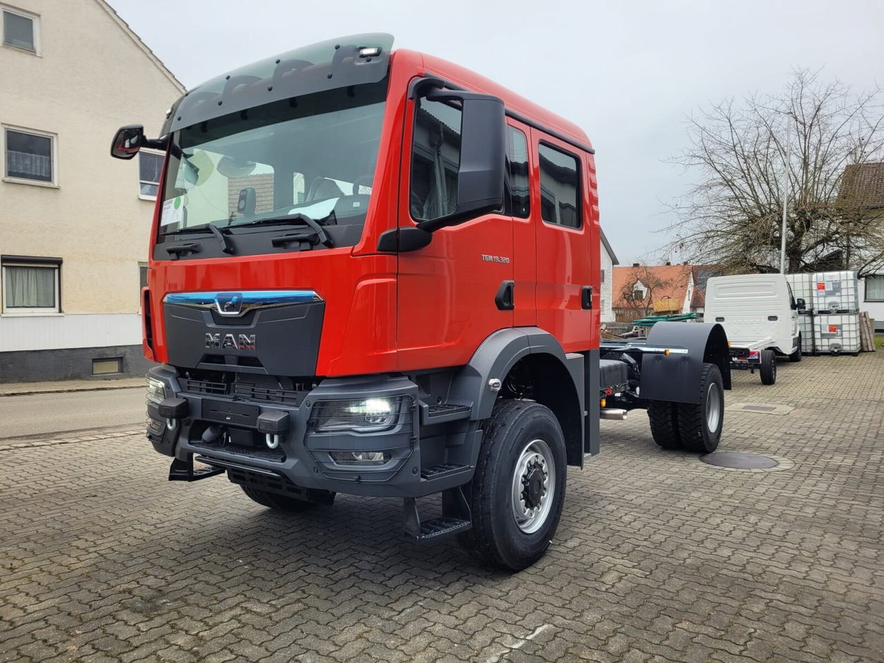 MAN TGM 18.250 4x4 BB CH TGM 18.250 4x4 BB CH, Mehrfach Vorhanden! - Kabiinišassiiga veoauto: pilt 1 MAN TGM 18.250 4x4 BB CH TGM 18.250 4x4 BB CH, Mehrfach Vorhanden! - Kabiinišassiiga veoauto: pilt 1