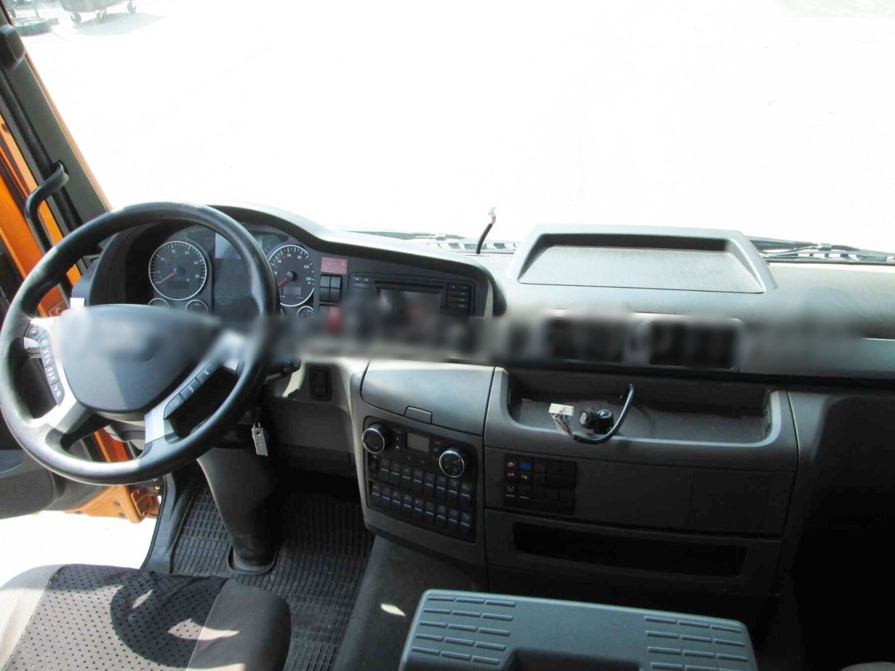 MAN TGS 26.400 6x2-4 BL TGS 26.400 6x2-4 BL, Lenk-/Liftachse, Kran Epsilon Q180ZR95TR - Konkstõstukiga veoauto, Kraanaga veoauto: pilt 4 MAN TGS 26.400 6x2-4 BL TGS 26.400 6x2-4 BL, Lenk-/Liftachse, Kran Epsilon Q180ZR95TR - Konkstõstukiga veoauto, Kraanaga veoauto: pilt 4