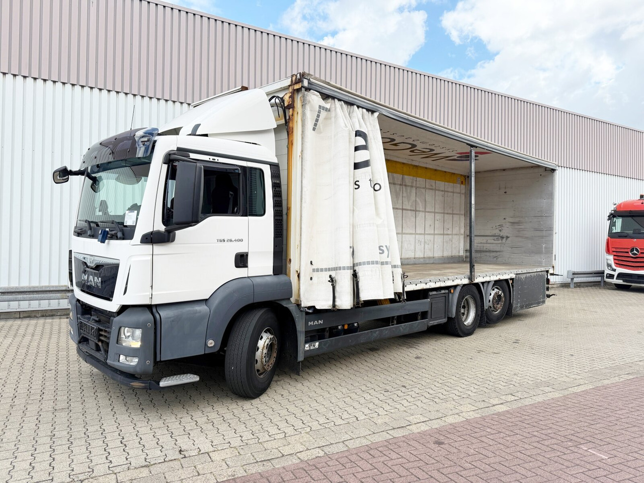 MAN TGS 26.400 6x2-4 LL TGS 26.400 6x2-4 LL, Lenk-/Lift, Hubdach - Madelveok/ Platvormveok, Kraanaga veoauto: pilt 1 MAN TGS 26.400 6x2-4 LL TGS 26.400 6x2-4 LL, Lenk-/Lift, Hubdach - Madelveok/ Platvormveok, Kraanaga veoauto: pilt 1