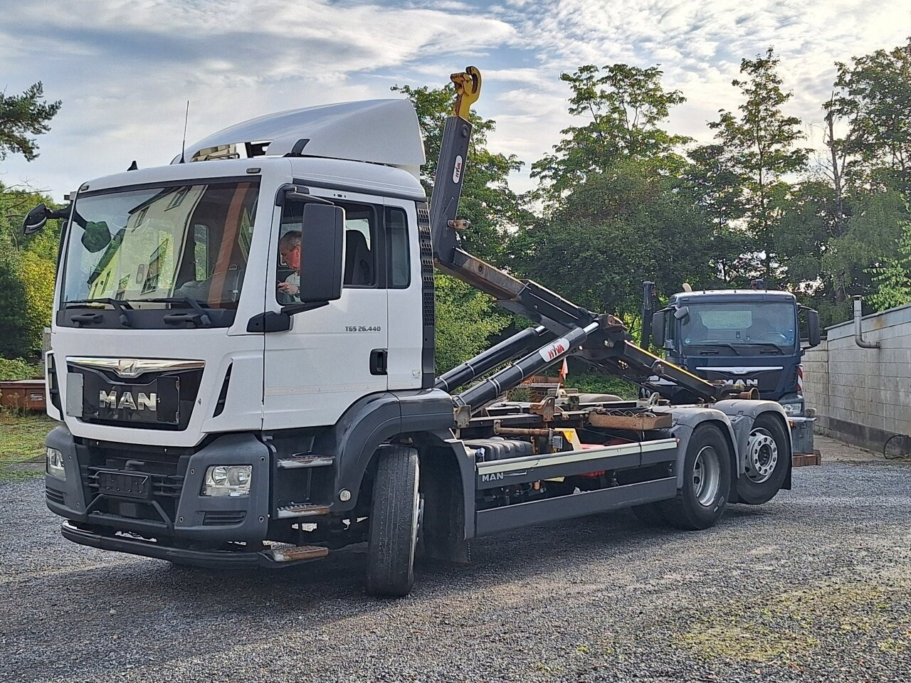 MAN TGS 26.440 6x2-4 BL TGS 26.440 6x2-4 BL, Intarder, Lenk-/Liftachse - Konkstõstukiga veoauto: pilt 1 MAN TGS 26.440 6x2-4 BL TGS 26.440 6x2-4 BL, Intarder, Lenk-/Liftachse - Konkstõstukiga veoauto: pilt 1