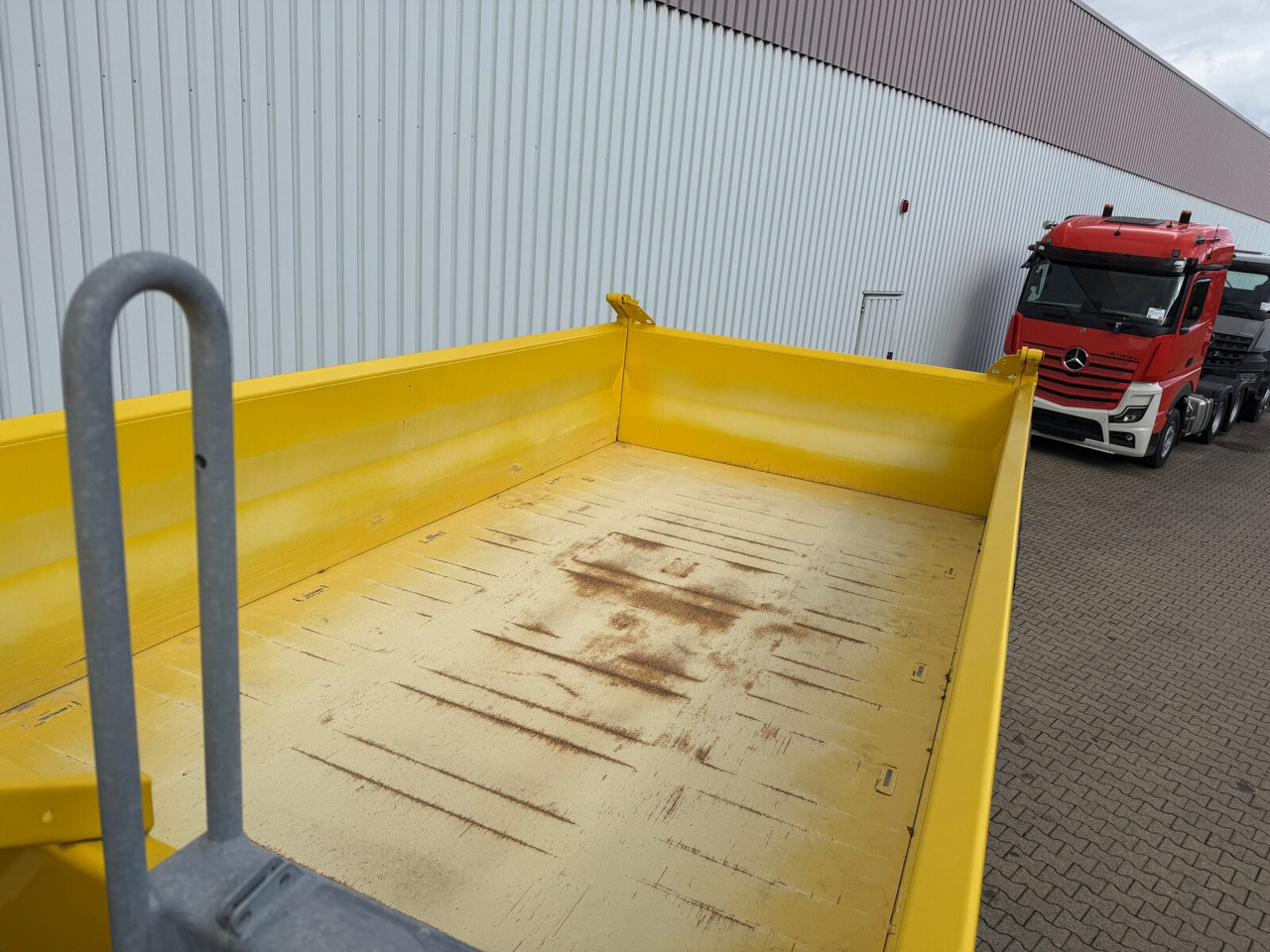 MAN TGS 26.470 6x6 BB TGS 26.470 6x6 BB, Hohe Bauart, Navi, Motorabtrieb, Bordmatik - Kallurauto: pilt 3 MAN TGS 26.470 6x6 BB TGS 26.470 6x6 BB, Hohe Bauart, Navi, Motorabtrieb, Bordmatik - Kallurauto: pilt 3