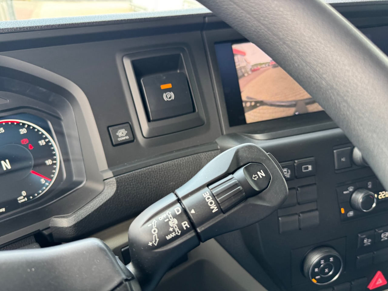 Uus Kabiinišassiiga veoauto MAN TGS 26.520 6x6 BB TGS 26.520 6x6 BB, PriTarder, Navi, Optiview, Einzelbereifung: pilt 6 Uus Kabiinišassiiga veoauto MAN TGS 26.520 6x6 BB TGS 26.520 6x6 BB, PriTarder, Navi, Optiview, Einzelbereifung: pilt 6