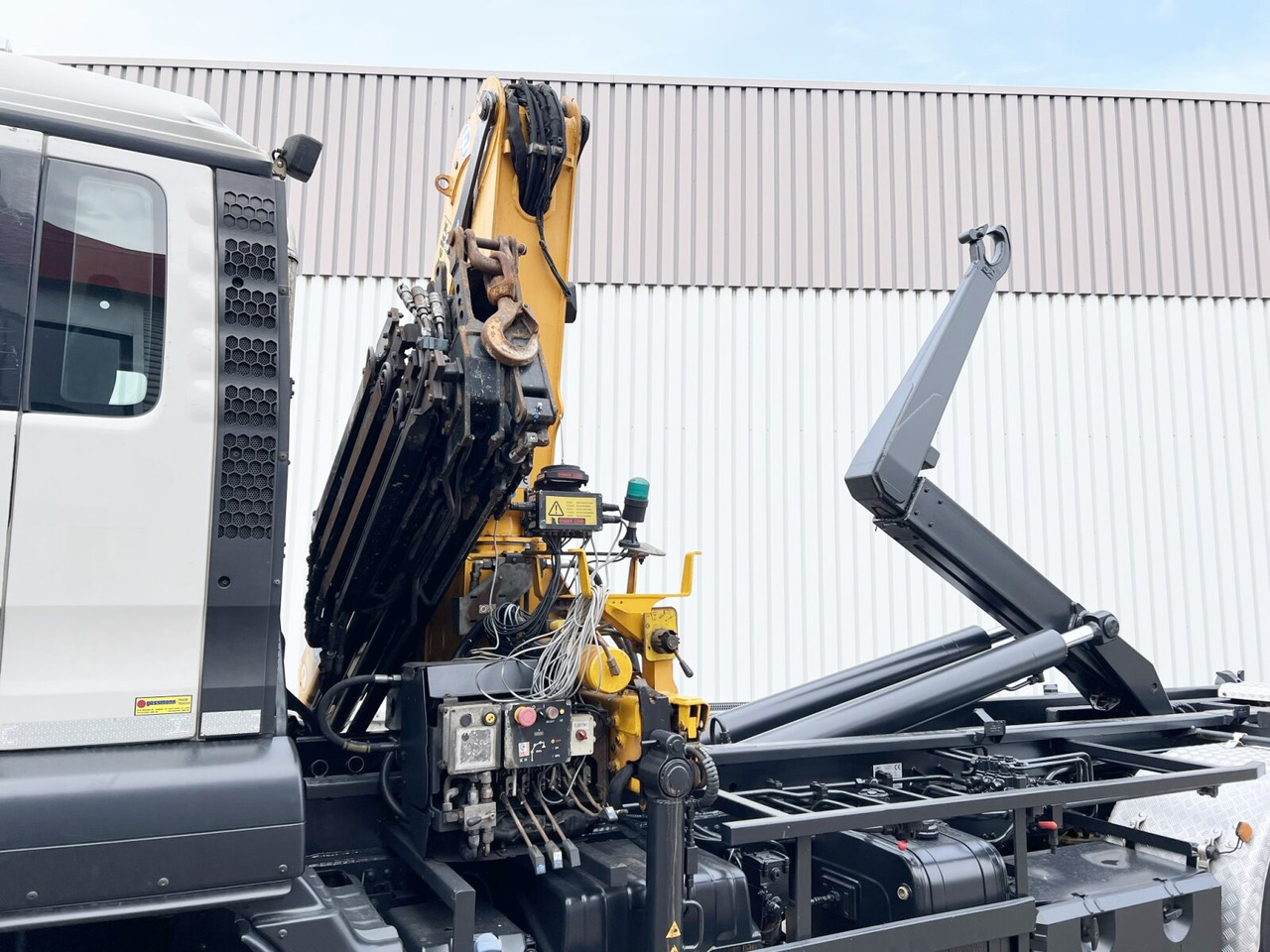 MAN TGS 33.440 6X4 BL TGS 33.440 6X4 BL mit Kran Effer 165-3S, Funk - Konkstõstukiga veoauto, Kraanaga veoauto: pilt 3 MAN TGS 33.440 6X4 BL TGS 33.440 6X4 BL mit Kran Effer 165-3S, Funk - Konkstõstukiga veoauto, Kraanaga veoauto: pilt 3