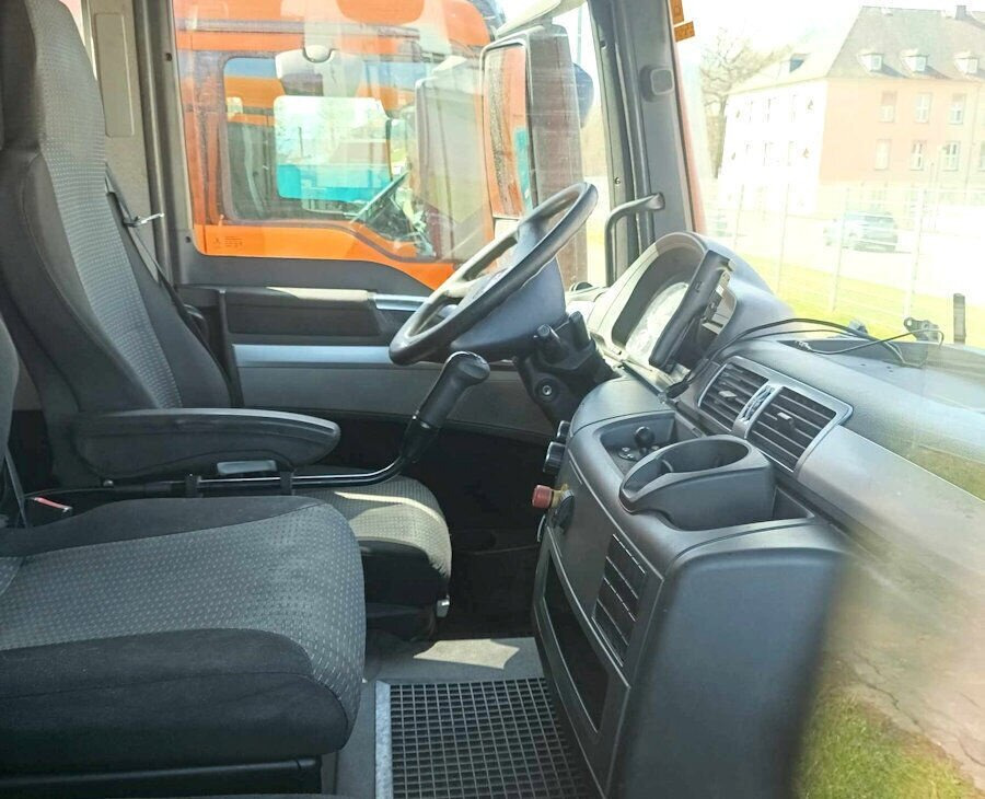 MAN TGS 35.360 8x2-6 BL TGS 35.360 8x2-6 BL, 2x Lenkachse, Zöller Medium XL, Zöller-Schüttung - Prügiauto: pilt 4 MAN TGS 35.360 8x2-6 BL TGS 35.360 8x2-6 BL, 2x Lenkachse, Zöller Medium XL, Zöller-Schüttung - Prügiauto: pilt 4