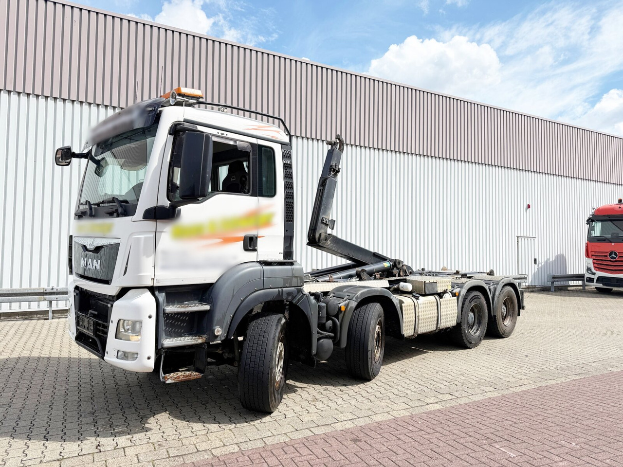 MAN TGS 35.480 8x4 BL TGS 35.480 8x4 BL, PriTarder, Navi - Konkstõstukiga veoauto: pilt 1 MAN TGS 35.480 8x4 BL TGS 35.480 8x4 BL, PriTarder, Navi - Konkstõstukiga veoauto: pilt 1