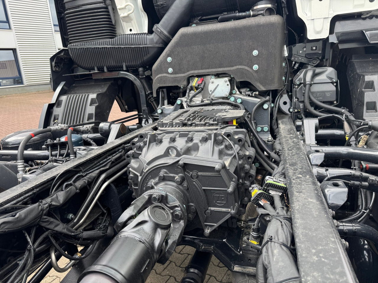 MAN TGS 35.480 8x8 BB CH TGS 35.480 8x8 BB CH, Meiller Stahlmulde 18m³ - Kallur: pilt 2 MAN TGS 35.480 8x8 BB CH TGS 35.480 8x8 BB CH, Meiller Stahlmulde 18m³ - Kallur: pilt 2