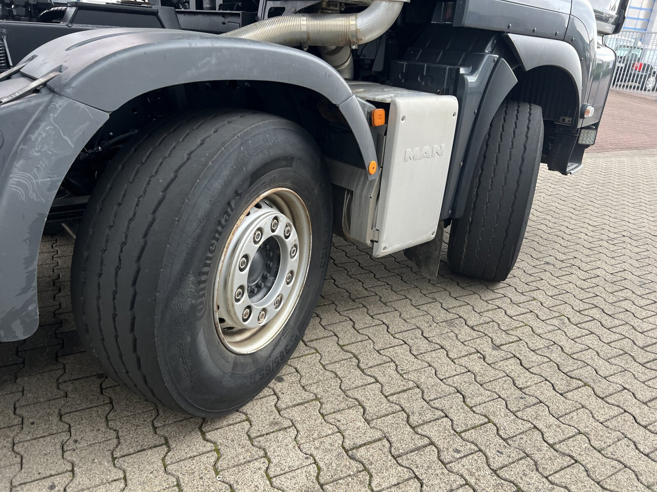 MAN TGS 35.510 8x4 BL TGS 35.510 8x4 BL, Intarder, Stahlmulde ca. 13m³, hydr. Heckklappenöffnung - Kallur: pilt 4 MAN TGS 35.510 8x4 BL TGS 35.510 8x4 BL, Intarder, Stahlmulde ca. 13m³, hydr. Heckklappenöffnung - Kallur: pilt 4