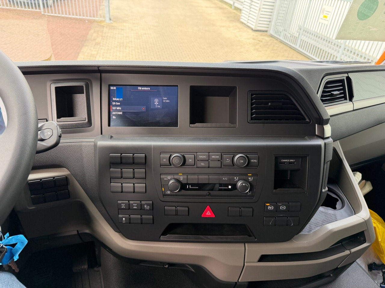 MAN TGS 41.440 8x4 BB CH TGS 41.440 8x4 BB CH, Retarder, MEHRFACH VORHANDEN! - Kabiinišassiiga veoauto: pilt 5 MAN TGS 41.440 8x4 BB CH TGS 41.440 8x4 BB CH, Retarder, MEHRFACH VORHANDEN! - Kabiinišassiiga veoauto: pilt 5