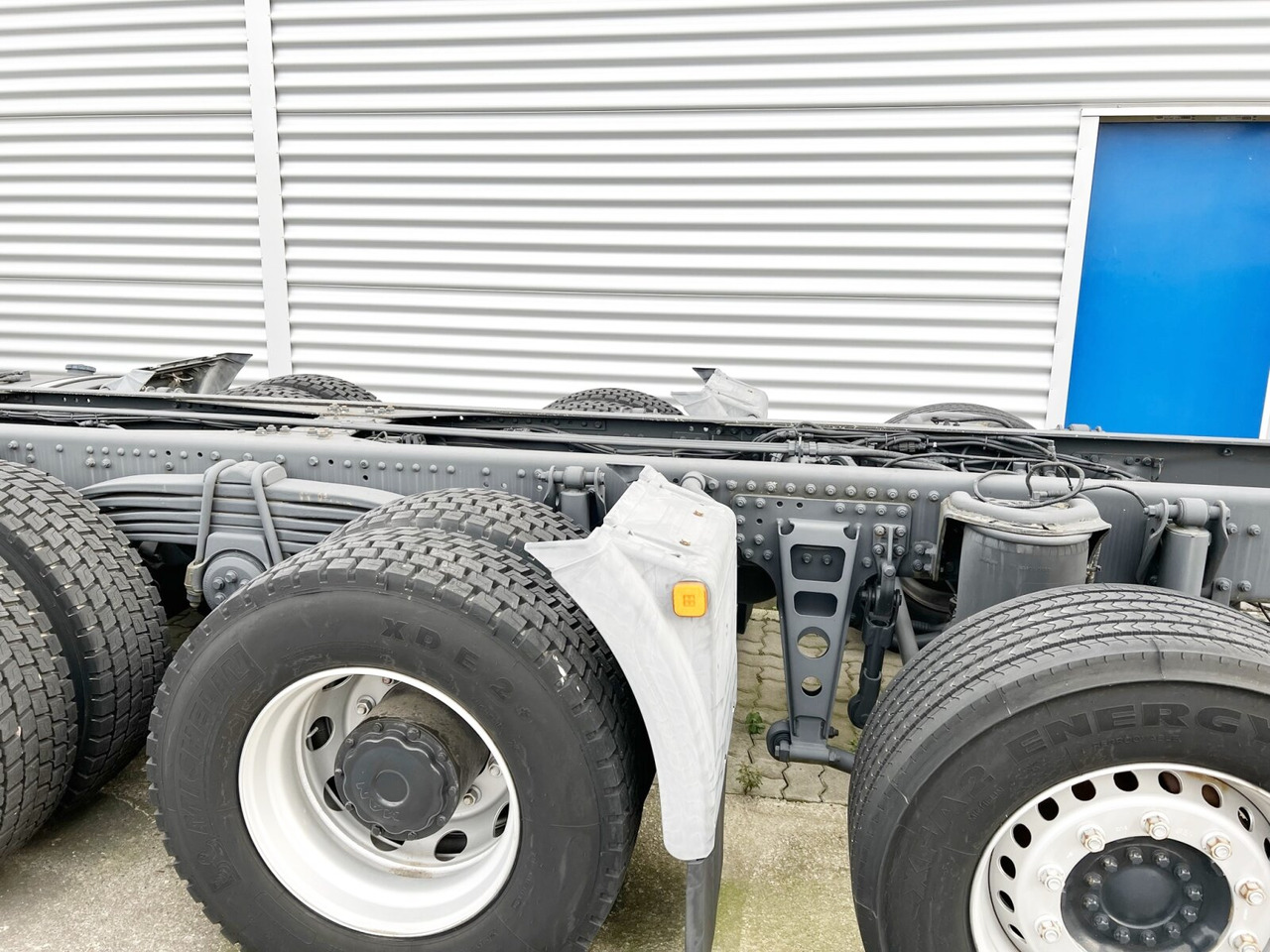 MAN TGS 50.480BB 10x4 TGS 50.480 BB 10x4, 2x VORHANDEN! - Kabiinišassiiga veoauto: pilt 3 MAN TGS 50.480BB 10x4 TGS 50.480 BB 10x4, 2x VORHANDEN! - Kabiinišassiiga veoauto: pilt 3