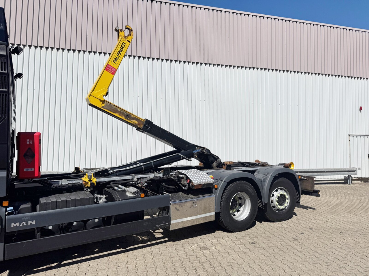 MAN TGX 26.510 6X2-4 BL TGX 26.510 6X2-4 BL, Lenk-/Liftachse, Funk - Konkstõstukiga veoauto: pilt 2 MAN TGX 26.510 6X2-4 BL TGX 26.510 6X2-4 BL, Lenk-/Liftachse, Funk - Konkstõstukiga veoauto: pilt 2