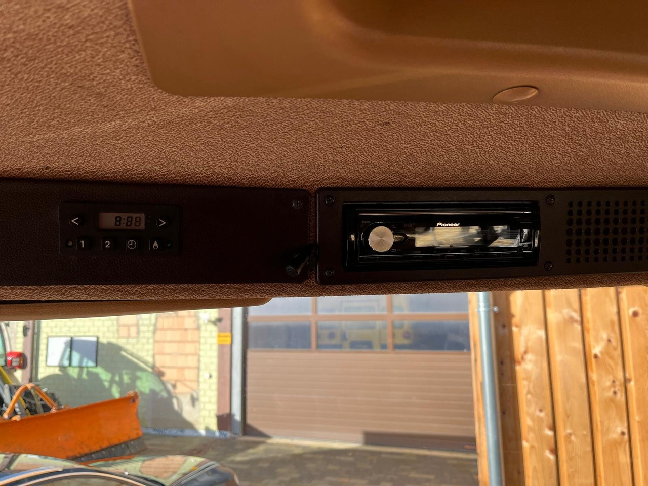 Mercedes-Benz 914 K 4x2 914 K 4x2 - Kallurauto: pilt 2 Mercedes-Benz 914 K 4x2 914 K 4x2 - Kallurauto: pilt 2