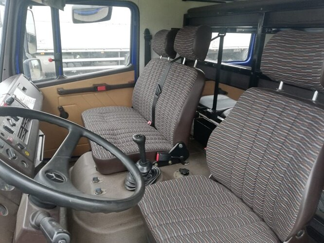 Mercedes-Benz 917 AF 4x4 Doka 917 AF 4x4 Doka - Kasti veoauto: pilt 2 Mercedes-Benz 917 AF 4x4 Doka 917 AF 4x4 Doka - Kasti veoauto: pilt 2