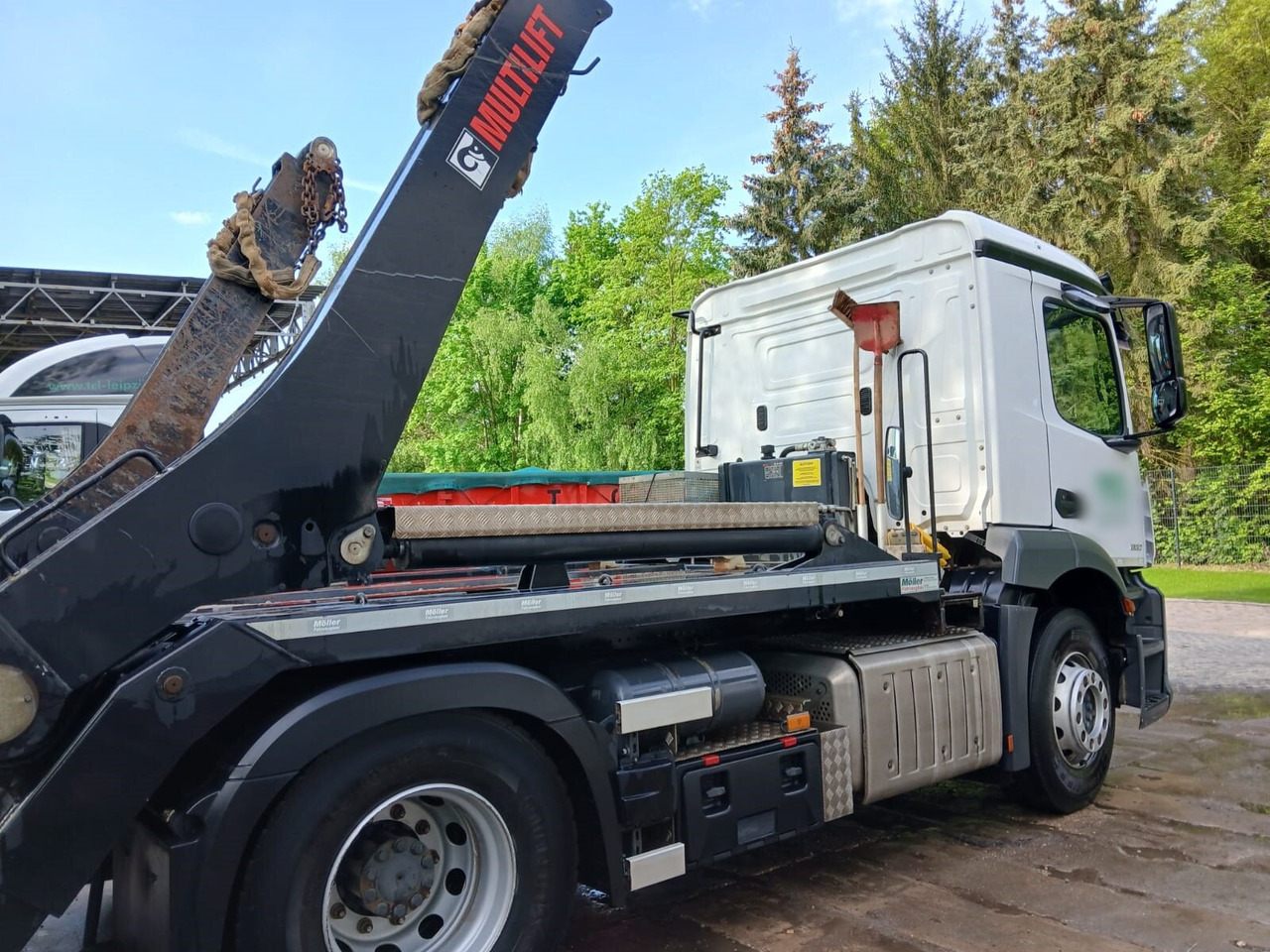 Mercedes-Benz Actros 1832 L 4x2 Actros 1832 L 4x2, Navi, MultimediaCockpit, Funk - Nöörtõstukiga veoauto: pilt 2 Mercedes-Benz Actros 1832 L 4x2 Actros 1832 L 4x2, Navi, MultimediaCockpit, Funk - Nöörtõstukiga veoauto: pilt 2