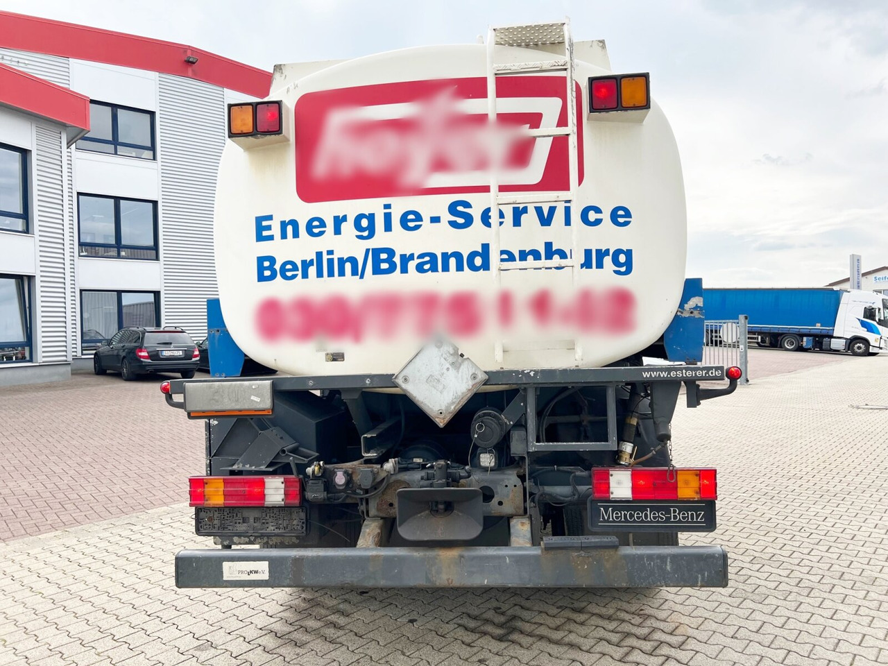 Mercedes-Benz Actros 1841 L 4x2 Actros 1841 L 4x2, Esterer-Tankaufbau, 3 Kammern, 14.000l, ADR - Tsisternauto: pilt 2 Mercedes-Benz Actros 1841 L 4x2 Actros 1841 L 4x2, Esterer-Tankaufbau, 3 Kammern, 14.000l, ADR - Tsisternauto: pilt 2