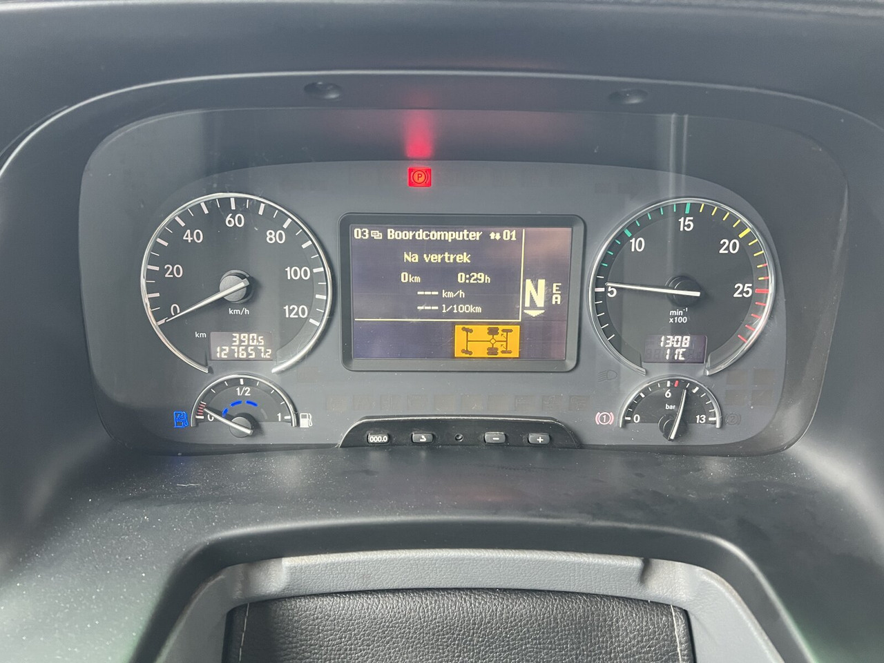 Mercedes-Benz Actros 2532 L 6x2 Actros 2532 L 6x2, Liftachse, LBW Dhollandia - Kasti veoauto: pilt 4 Mercedes-Benz Actros 2532 L 6x2 Actros 2532 L 6x2, Liftachse, LBW Dhollandia - Kasti veoauto: pilt 4
