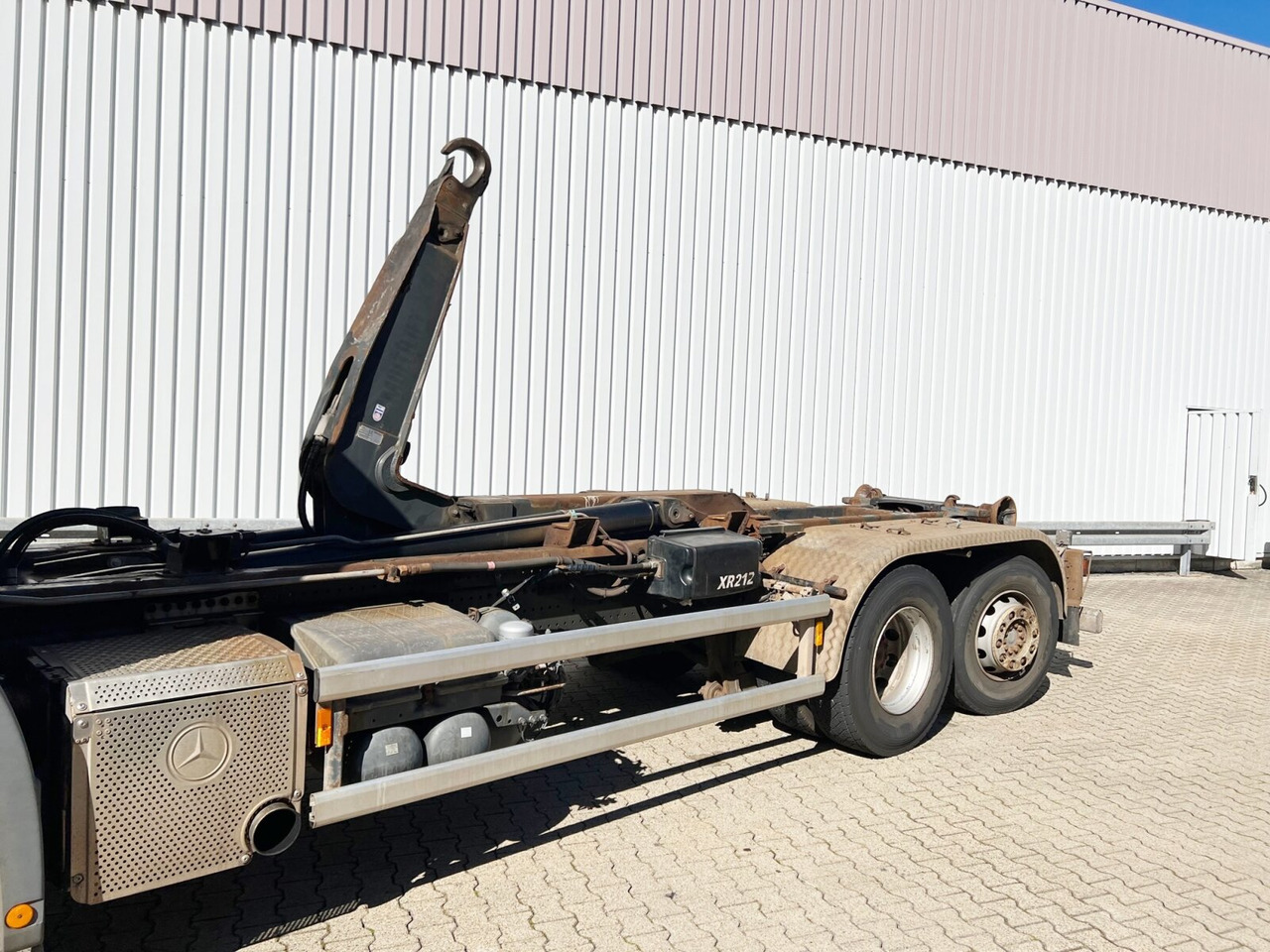 Mercedes-Benz Actros 2541 L 6x2 Actros 2541 L 6x2/48 Retarder, Lenk-/Liftachse - Konkstõstukiga veoauto: pilt 2 Mercedes-Benz Actros 2541 L 6x2 Actros 2541 L 6x2/48 Retarder, Lenk-/Liftachse - Konkstõstukiga veoauto: pilt 2