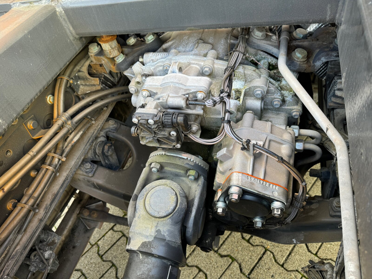 Kabiinišassiiga veoauto Mercedes-Benz Actros 2541 L 6x2 Actros 2541 L 6x2, Lenk-/Liftachse: pilt 10