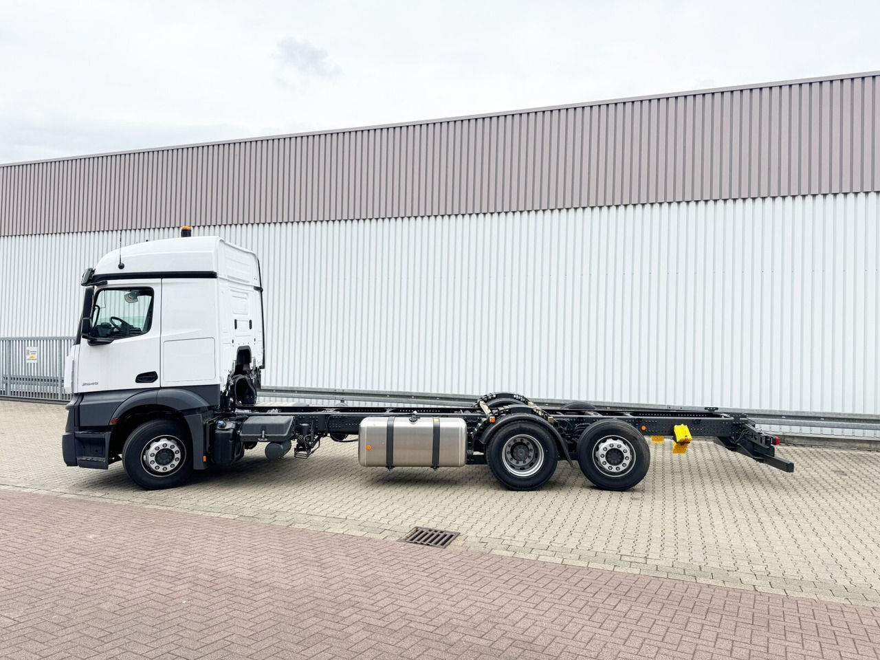 Mercedes-Benz Actros 2545 L 6x2 Actros 2545 L 6x2, Lenk-/Liftachse, StreamSpace, MultimediaCockpit liising Mercedes-Benz Actros 2545 L 6x2 Actros 2545 L 6x2, Lenk-/Liftachse, StreamSpace, MultimediaCockpit: pilt 12