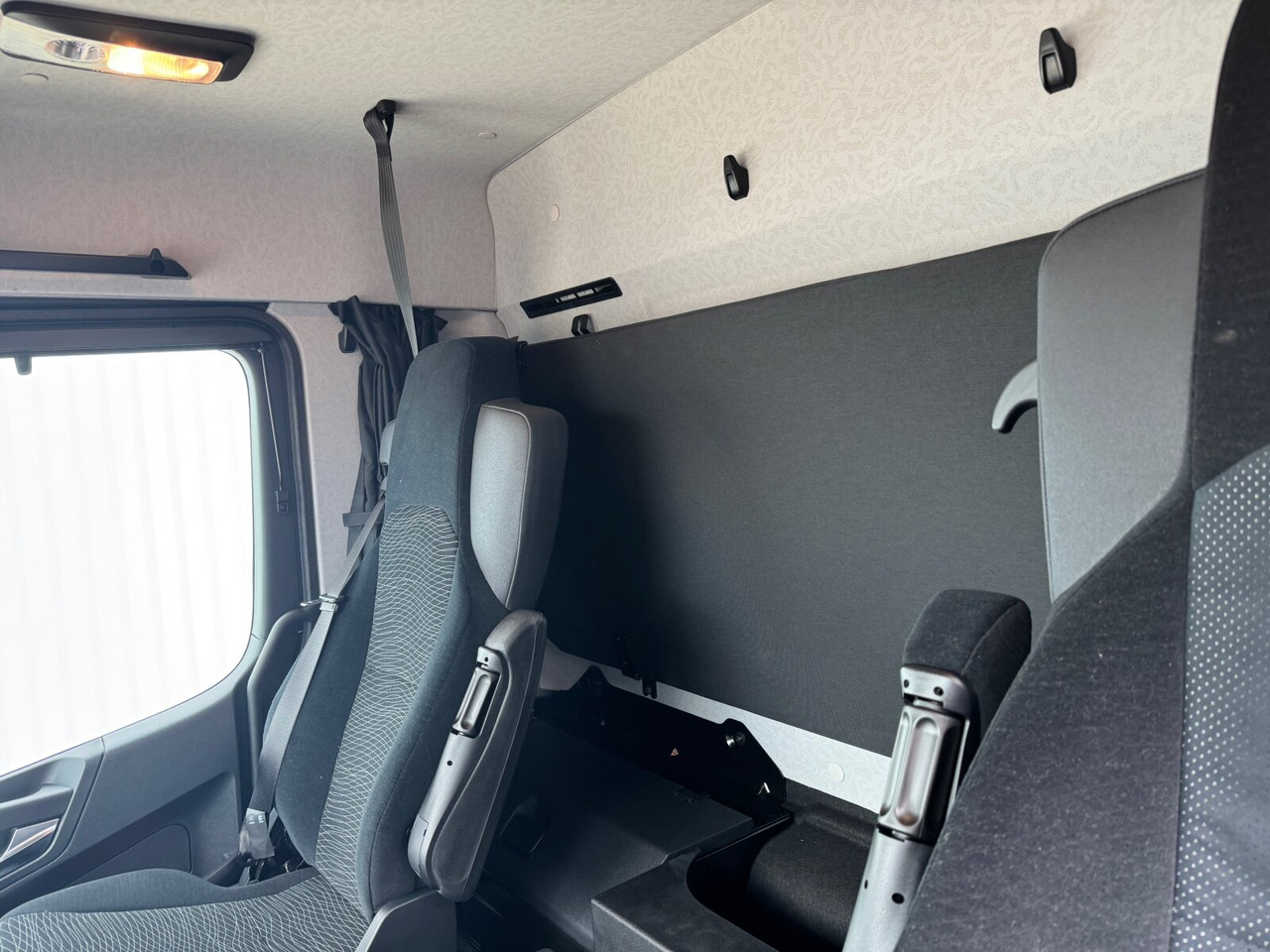 Uus Kabiinišassiiga veoauto Mercedes-Benz Actros 2546 L 6x2 Actros 2546 L 6x2, Retarder, Lenk-/Lift, LED, Navi, ADR, MirrorCam, MultimediaCockpit: pilt 7