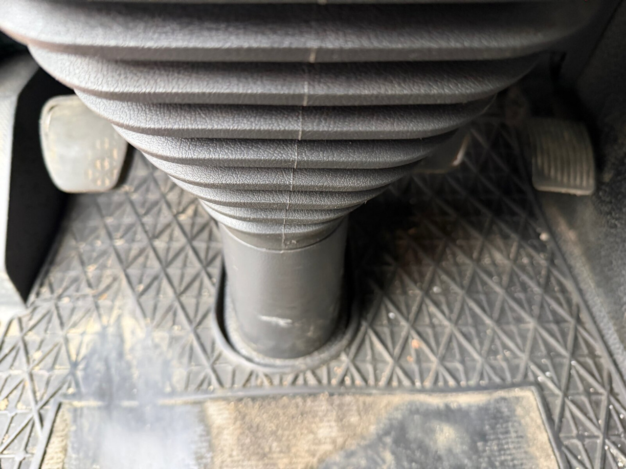 Mercedes-Benz Actros 2641 6x4 Actros 2641 6x4 - Konkstõstukiga veoauto: pilt 5 Mercedes-Benz Actros 2641 6x4 Actros 2641 6x4 - Konkstõstukiga veoauto: pilt 5