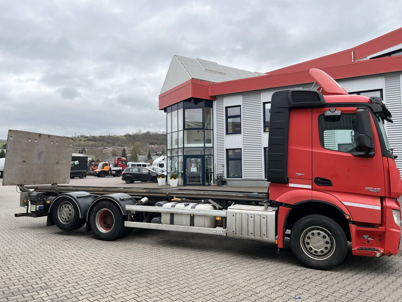 Kabiinišassiiga veoauto Mercedes-Benz Actros 2645 6x2 Actros 2645 6x2, Retarder, Liftachse, AWL, Hiab LBW: pilt 10