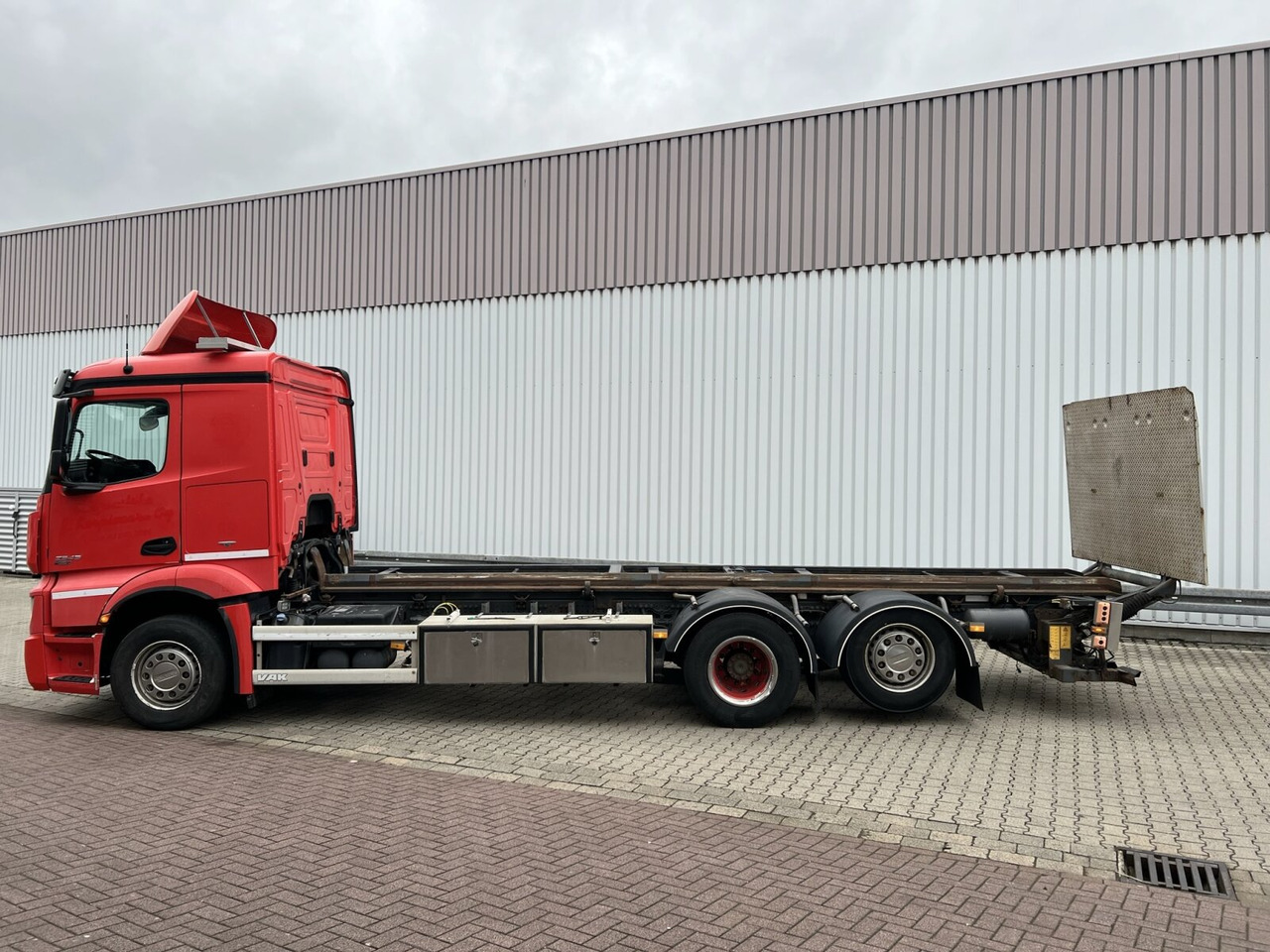Kabiinišassiiga veoauto Mercedes-Benz Actros 2645 6x2 Actros 2645 6x2, Retarder, Liftachse, AWL, Hiab LBW: pilt 13