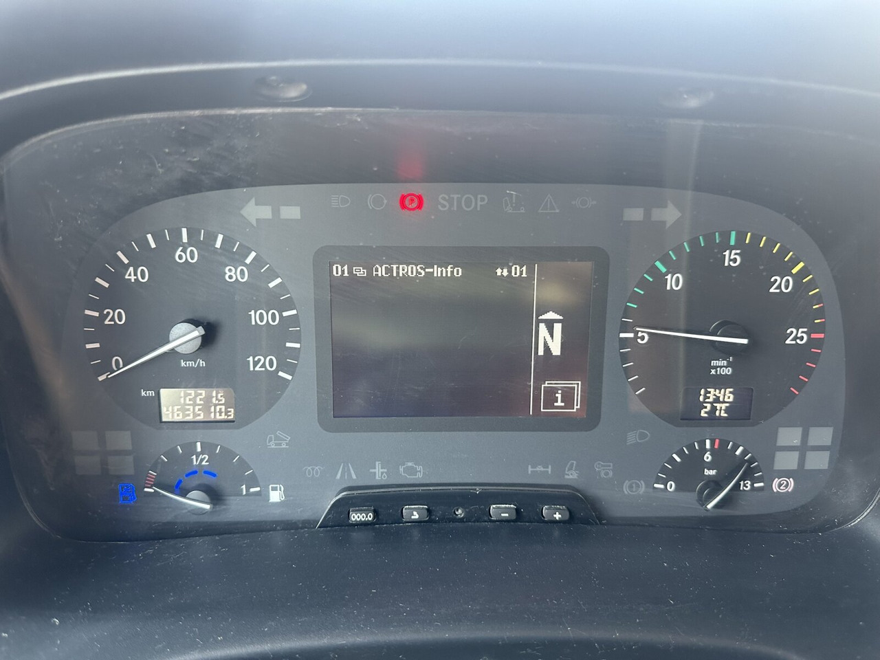 Mercedes-Benz Actros 3348 AK 6x6 Actros 3348 AK 6x6 - Kabiinišassiiga veoauto: pilt 2 Mercedes-Benz Actros 3348 AK 6x6 Actros 3348 AK 6x6 - Kabiinišassiiga veoauto: pilt 2