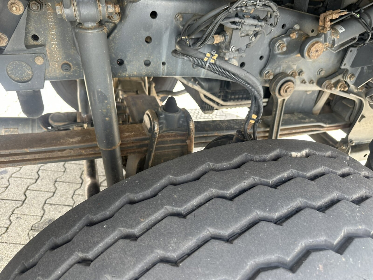 Mercedes-Benz Actros 3348 AK 6x6 Actros 3348 AK 6x6, Bordmatik links - Kallurauto: pilt 3 Mercedes-Benz Actros 3348 AK 6x6 Actros 3348 AK 6x6, Bordmatik links - Kallurauto: pilt 3