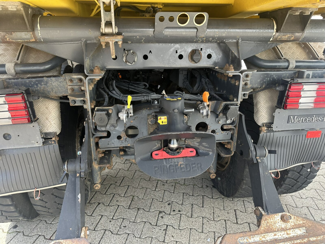 Mercedes-Benz Actros 3348 AK 6x6 Actros 3348 AK 6x6, Bordmatik links - Kallurauto: pilt 2 Mercedes-Benz Actros 3348 AK 6x6 Actros 3348 AK 6x6, Bordmatik links - Kallurauto: pilt 2