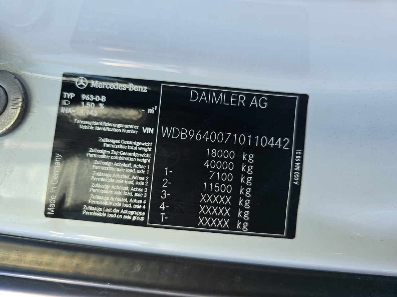 Mercedes-Benz Arocs 1827/30 A 4x4 Arocs 1827/30 A 4x4, mehrfach vorhanden! - Kabiinišassiiga veoauto: pilt 4 Mercedes-Benz Arocs 1827/30 A 4x4 Arocs 1827/30 A 4x4, mehrfach vorhanden! - Kabiinišassiiga veoauto: pilt 4