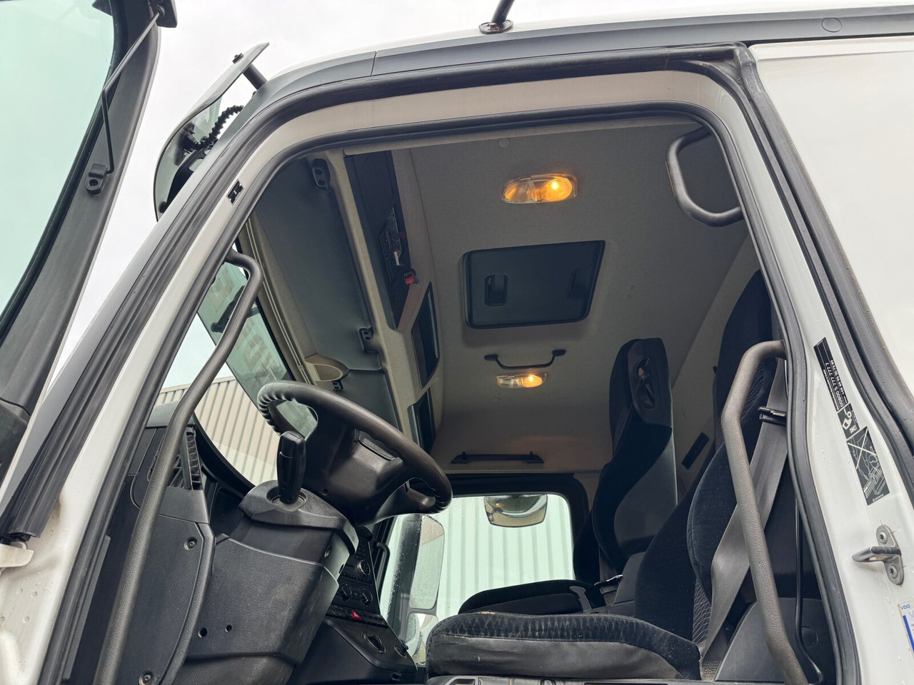 Mercedes-Benz Arocs 1833 AK 4x4 Arocs 1833 AK 4x4, Meiller 3-S-Kipper, Bordmatik - Kallurauto: pilt 3 Mercedes-Benz Arocs 1833 AK 4x4 Arocs 1833 AK 4x4, Meiller 3-S-Kipper, Bordmatik - Kallurauto: pilt 3