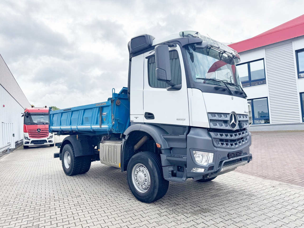 Kallurauto Mercedes-Benz Arocs 1833 AK 4x4 Arocs 1833 AK 4x4, Meiller 3-S-Kipper, Bordmatik: pilt 10