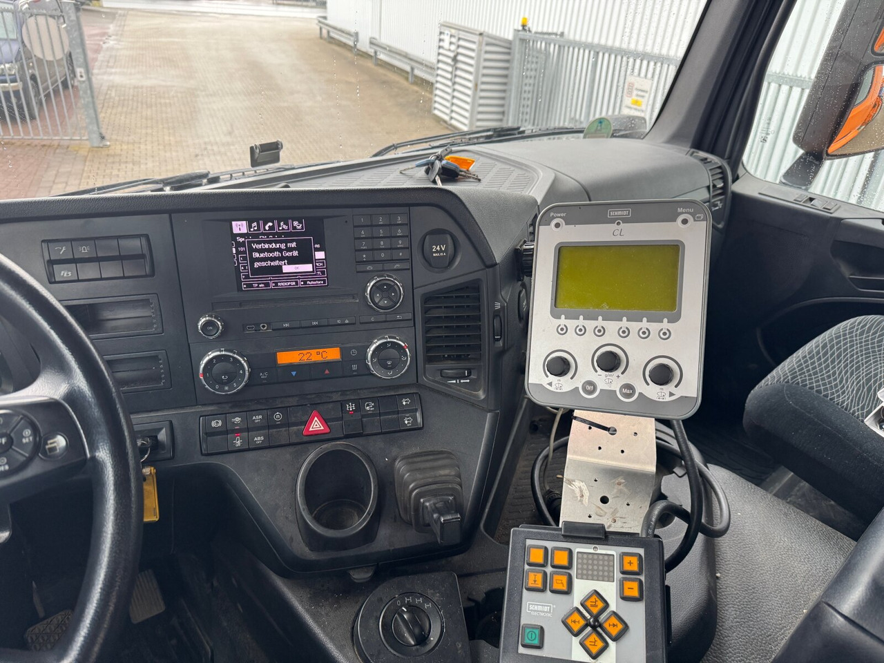 Kallurauto Mercedes-Benz Arocs 2036 AK 4x4 Arocs 2036 AK 4x4, Grounder, Motorabtrieb, Bordmatik, Winterdienstausstattung: pilt 5