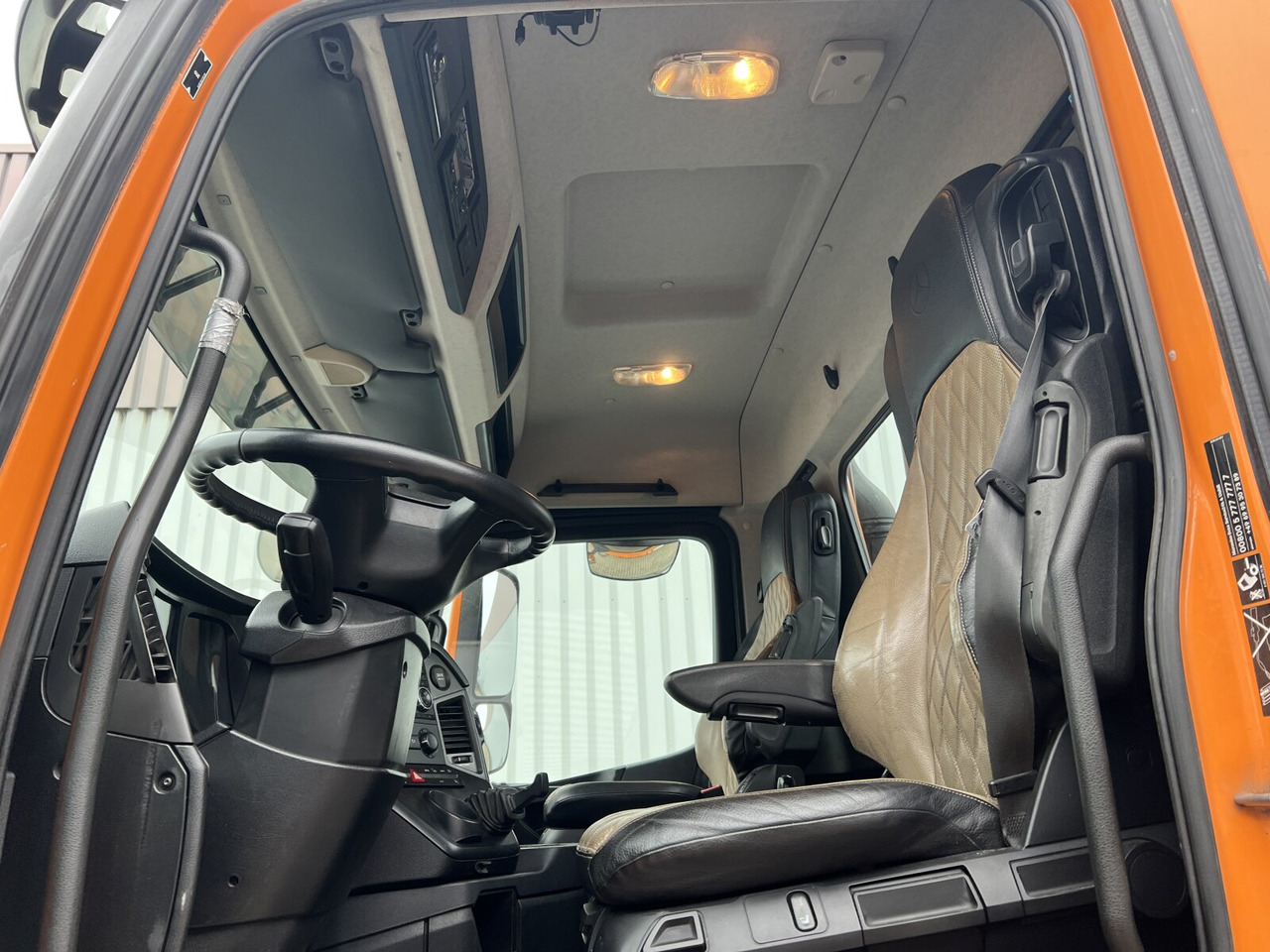 Mercedes-Benz Arocs 2552 L 6x2 Arocs 2552 L 6x2, Lenk-/Liftachse - Konkstõstukiga veoauto: pilt 2 Mercedes-Benz Arocs 2552 L 6x2 Arocs 2552 L 6x2, Lenk-/Liftachse - Konkstõstukiga veoauto: pilt 2