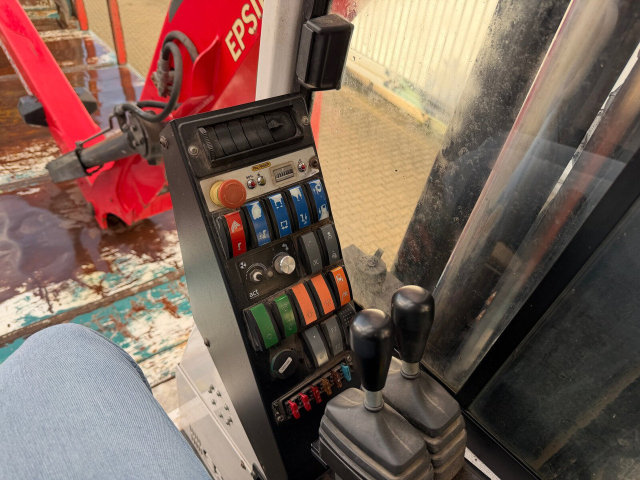 Mercedes-Benz Arocs 2648 6x4 Arocs 2648 6x4 mit Heckkran Epsilon M12Z83, Krankabine - Metsaveok, Kraanaga veoauto: pilt 4 Mercedes-Benz Arocs 2648 6x4 Arocs 2648 6x4 mit Heckkran Epsilon M12Z83, Krankabine - Metsaveok, Kraanaga veoauto: pilt 4