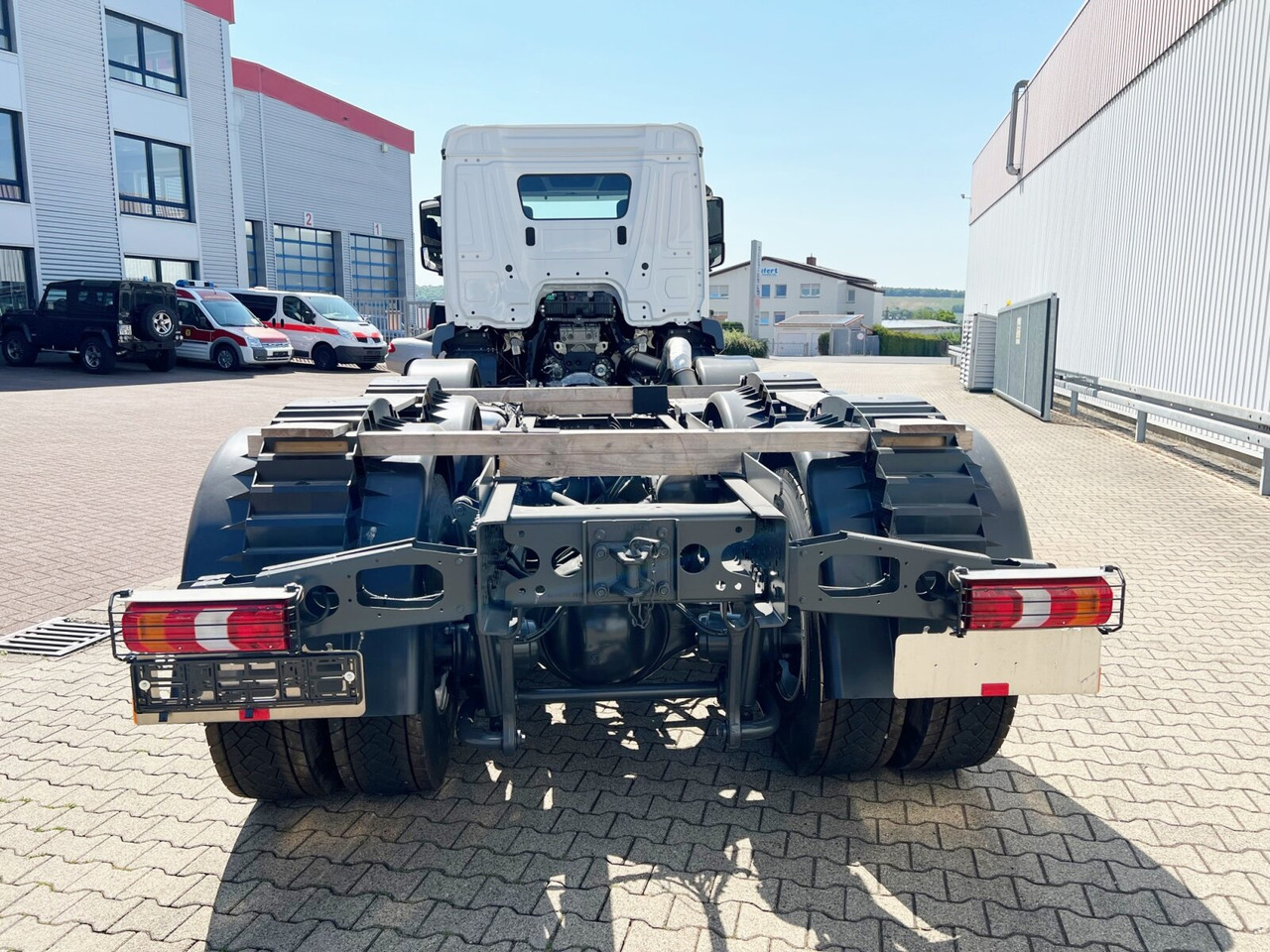 Uus Kabiinišassiiga veoauto Mercedes-Benz Arocs 3240 8x4 Arocs 3240 8x4: pilt 11