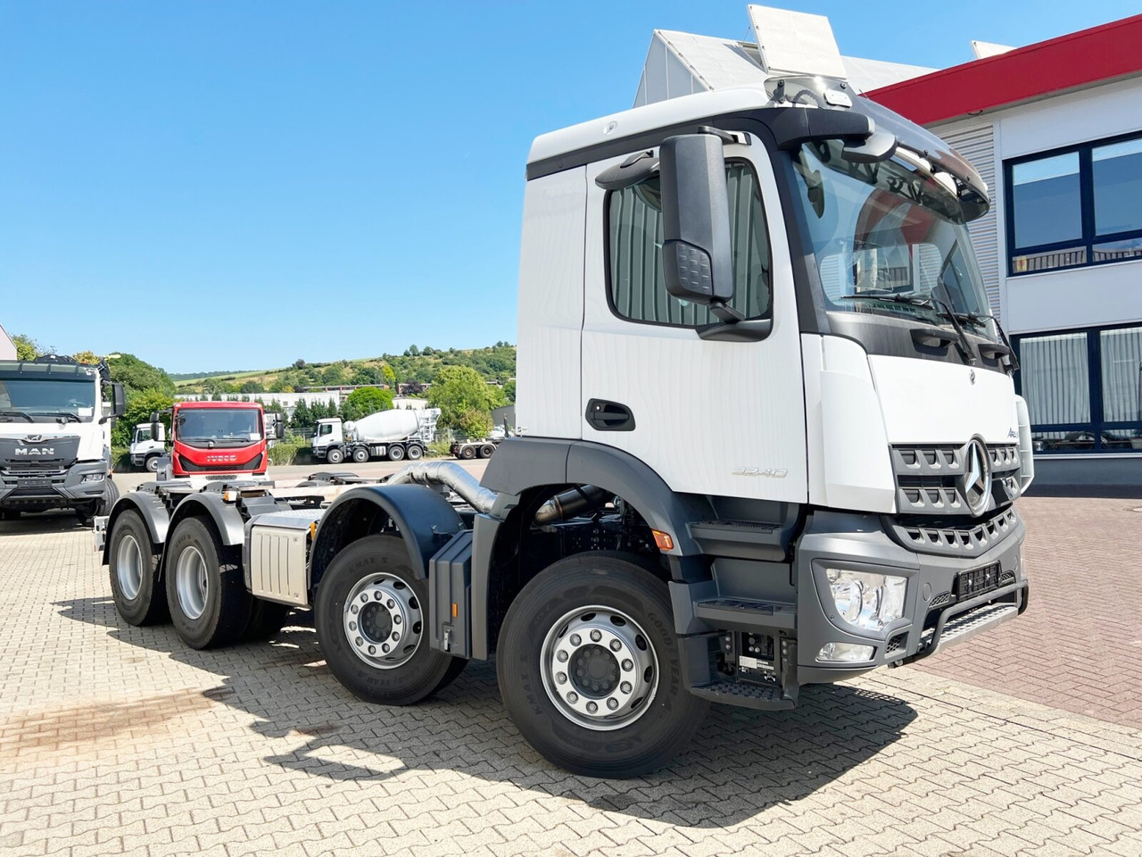 Mercedes-Benz Arocs 3240 8x4 Arocs 3240 8x4, Meiller 3-Seiten Kipper, ca. 14m³ liising Mercedes-Benz Arocs 3240 8x4 Arocs 3240 8x4, Meiller 3-Seiten Kipper, ca. 14m³: pilt 7