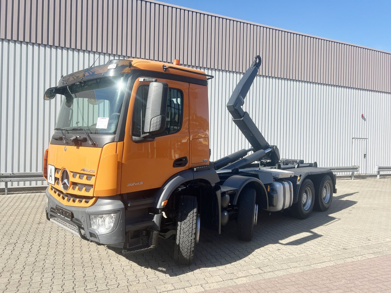 Mercedes-Benz Arocs 3243 LK 8x4/4 Arocs 3243 LK 8x4/4, Motorabtrieb - Konkstõstukiga veoauto: pilt 1 Mercedes-Benz Arocs 3243 LK 8x4/4 Arocs 3243 LK 8x4/4, Motorabtrieb - Konkstõstukiga veoauto: pilt 1