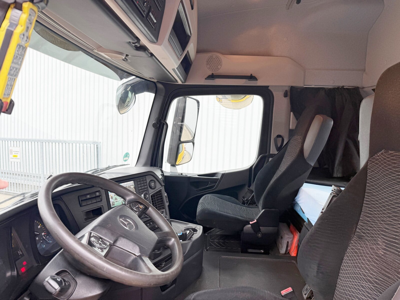 Mercedes-Benz Arocs 3245 LK 8x4/4 Arocs 3245 LK 8x4/4, Navi, Motorabtrieb, Meiller RK 30.67, Funk - Konkstõstukiga veoauto: pilt 4 Mercedes-Benz Arocs 3245 LK 8x4/4 Arocs 3245 LK 8x4/4, Navi, Motorabtrieb, Meiller RK 30.67, Funk - Konkstõstukiga veoauto: pilt 4