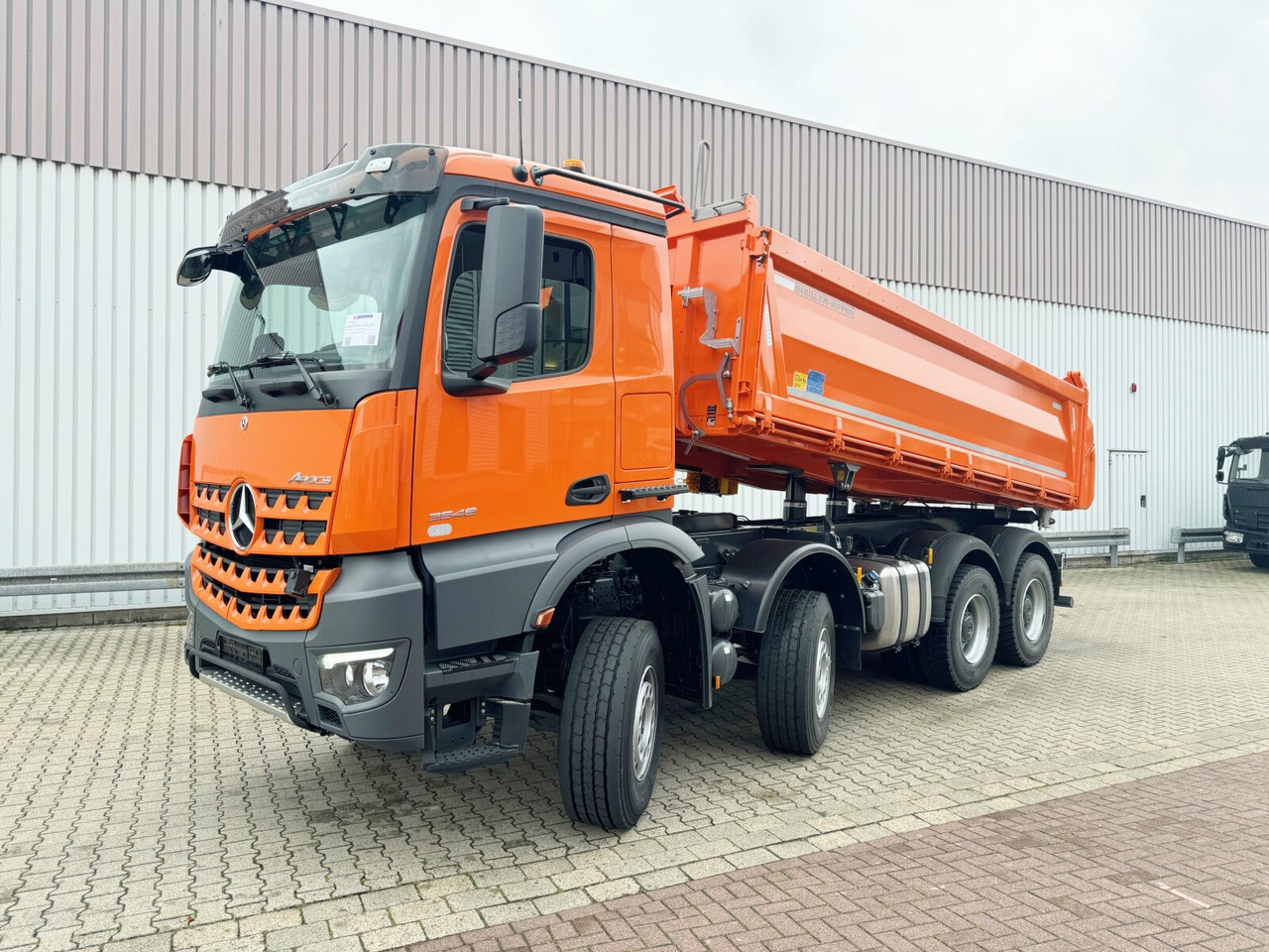 Mercedes-Benz Arocs 3248 K 8x4 Arocs 3248 K 8x4, Navi, Multimedia Cockpit - Kallurauto: pilt 1 Mercedes-Benz Arocs 3248 K 8x4 Arocs 3248 K 8x4, Navi, Multimedia Cockpit - Kallurauto: pilt 1