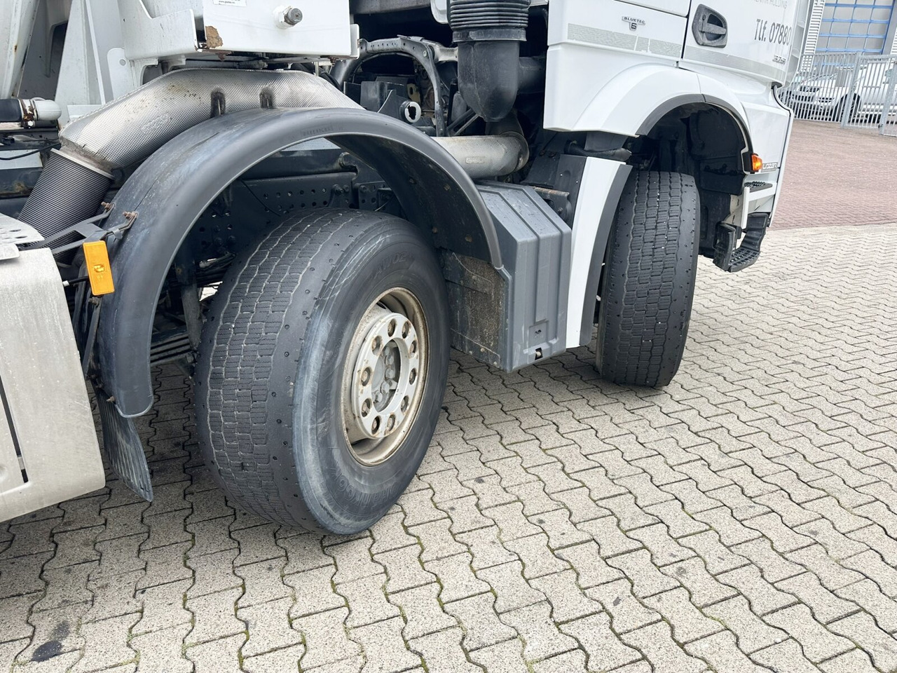 Mercedes-Benz Arocs 3251 8x4/4 Arocs 3251 8x4/4, Betonmischer Liebherr ca. 9m³ - Autobetoonisegisti: pilt 2 Mercedes-Benz Arocs 3251 8x4/4 Arocs 3251 8x4/4, Betonmischer Liebherr ca. 9m³ - Autobetoonisegisti: pilt 2