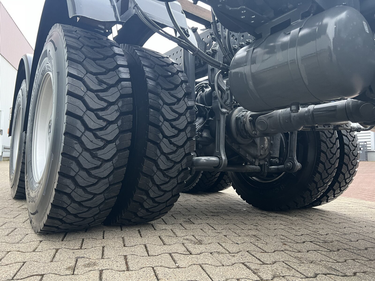 Mercedes-Benz Arocs 3340/46 A 6x6 Arocs 3340/46 A 6x6, Grounder - Kabiinišassiiga veoauto: pilt 4 Mercedes-Benz Arocs 3340/46 A 6x6 Arocs 3340/46 A 6x6, Grounder - Kabiinišassiiga veoauto: pilt 4