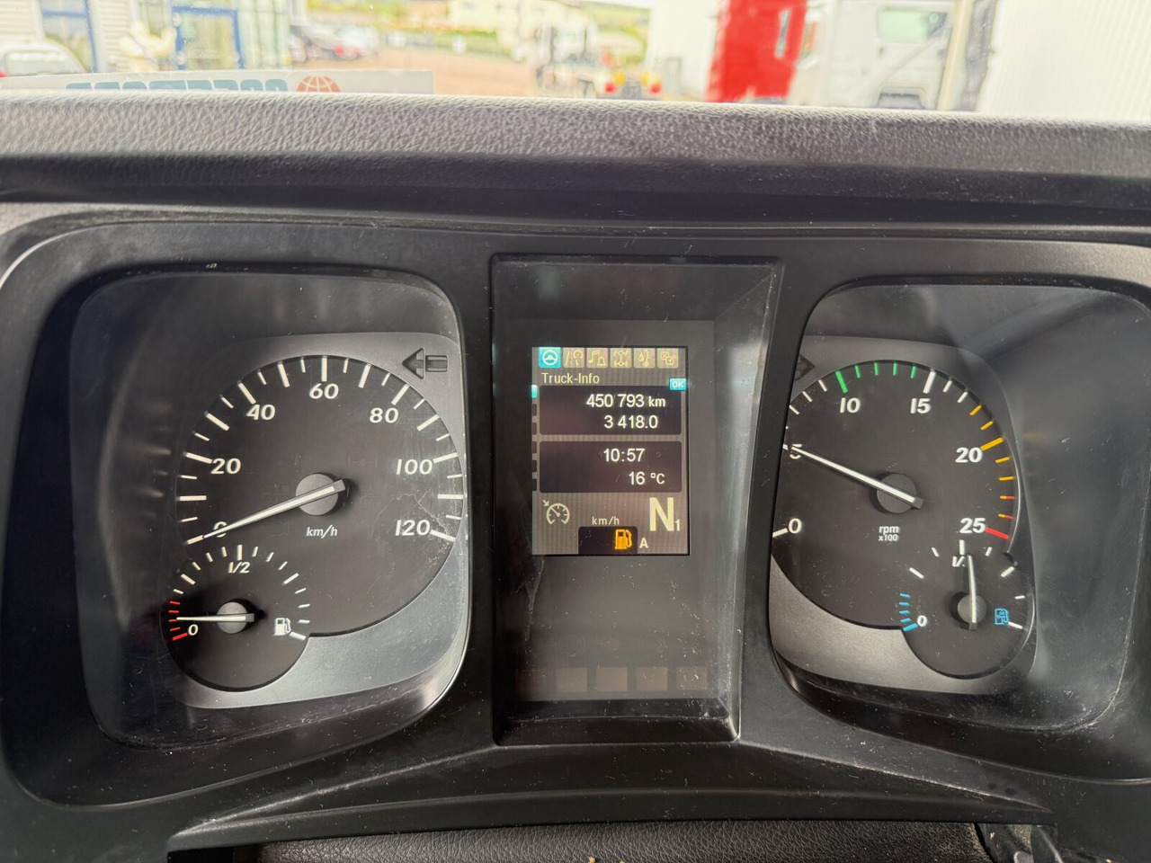 Mercedes-Benz Arocs 3363 K 6x4 Arocs 3363 K 6x4, Grounder, Turbo-Retarder-Kupplung, Bordmatik - Kallurauto: pilt 4 Mercedes-Benz Arocs 3363 K 6x4 Arocs 3363 K 6x4, Grounder, Turbo-Retarder-Kupplung, Bordmatik - Kallurauto: pilt 4