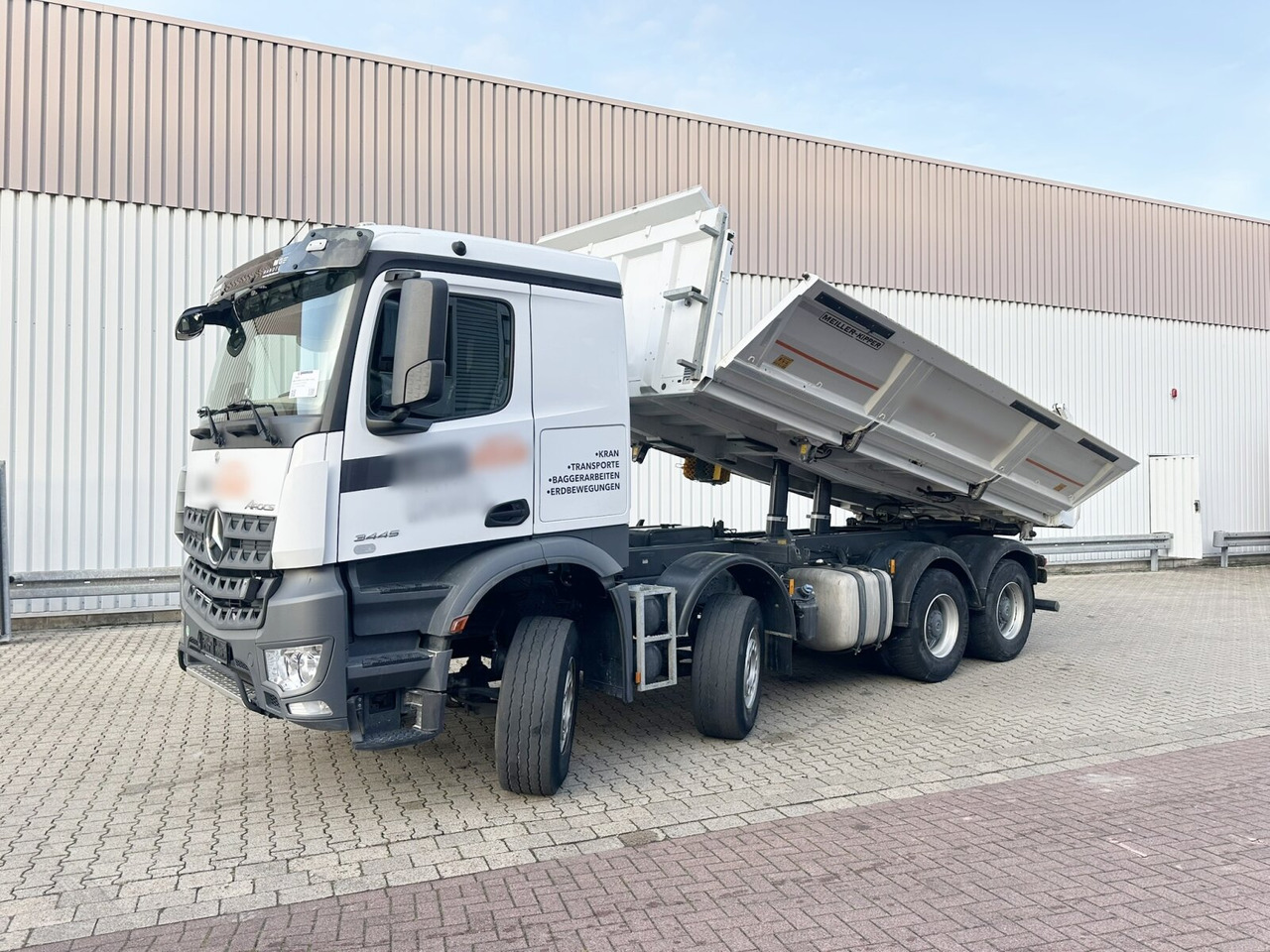 Mercedes-Benz Arocs 3445 K 8x4/4 Arocs 3445 K 8x4/4, Meiller Bordmatik links - Kallurauto: pilt 1 Mercedes-Benz Arocs 3445 K 8x4/4 Arocs 3445 K 8x4/4, Meiller Bordmatik links - Kallurauto: pilt 1