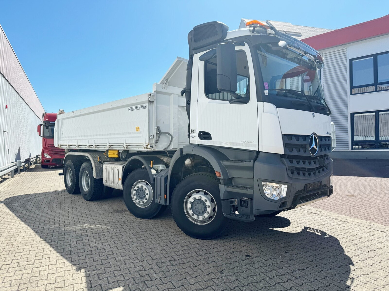 Mercedes-Benz Arocs 4142 K 8x4/4 Arocs 4142 K 8x4/4, Meiller Bordmatik links - Kallurauto: pilt 3 Mercedes-Benz Arocs 4142 K 8x4/4 Arocs 4142 K 8x4/4, Meiller Bordmatik links - Kallurauto: pilt 3
