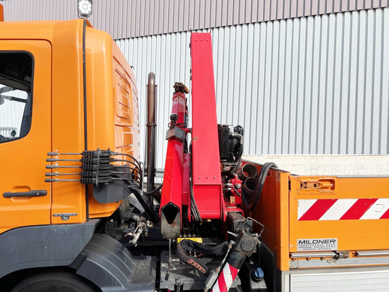 Mercedes-Benz Atego 1023 L 4x2 Atego 1023 L 4x2 mit Kran Fassi F85B.0.21 - Kraanaga veoauto, Madelveok/ Platvormveok: pilt 2 Mercedes-Benz Atego 1023 L 4x2 Atego 1023 L 4x2 mit Kran Fassi F85B.0.21 - Kraanaga veoauto, Madelveok/ Platvormveok: pilt 2