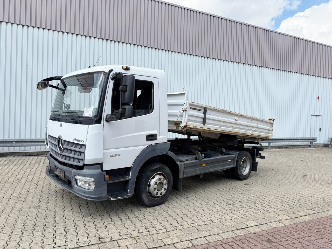 Mercedes-Benz Atego 1223 K 4x2 Atego 1223 K 4x2, 2x AHK - Kallurauto: pilt 1 Mercedes-Benz Atego 1223 K 4x2 Atego 1223 K 4x2, 2x AHK - Kallurauto: pilt 1