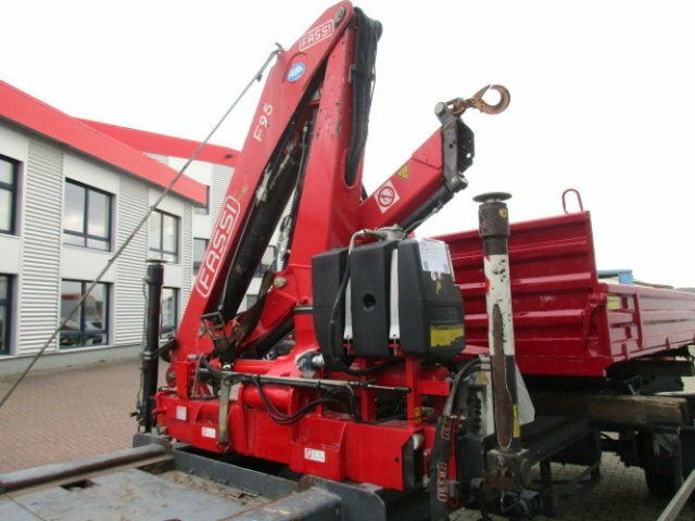 Mercedes-Benz Atego 1224 L 4x2 Atego 1224 L 4x2 Glastransporter, gegen Aufpreis Heckkran Fassi F95A21 - Madelveok/ Platvormveok, Kraanaga veoauto: pilt 2 Mercedes-Benz Atego 1224 L 4x2 Atego 1224 L 4x2 Glastransporter, gegen Aufpreis Heckkran Fassi F95A21 - Madelveok/ Platvormveok, Kraanaga veoauto: pilt 2
