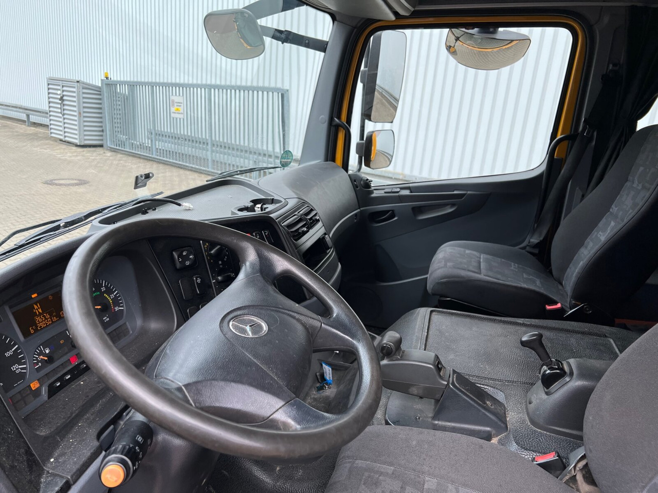Mercedes-Benz Atego 1224 L 4x2 Atego 1224 L, Möbelkoffer, Dautel LBW, 42 cbm - Kasti veoauto: pilt 4 Mercedes-Benz Atego 1224 L 4x2 Atego 1224 L, Möbelkoffer, Dautel LBW, 42 cbm - Kasti veoauto: pilt 4